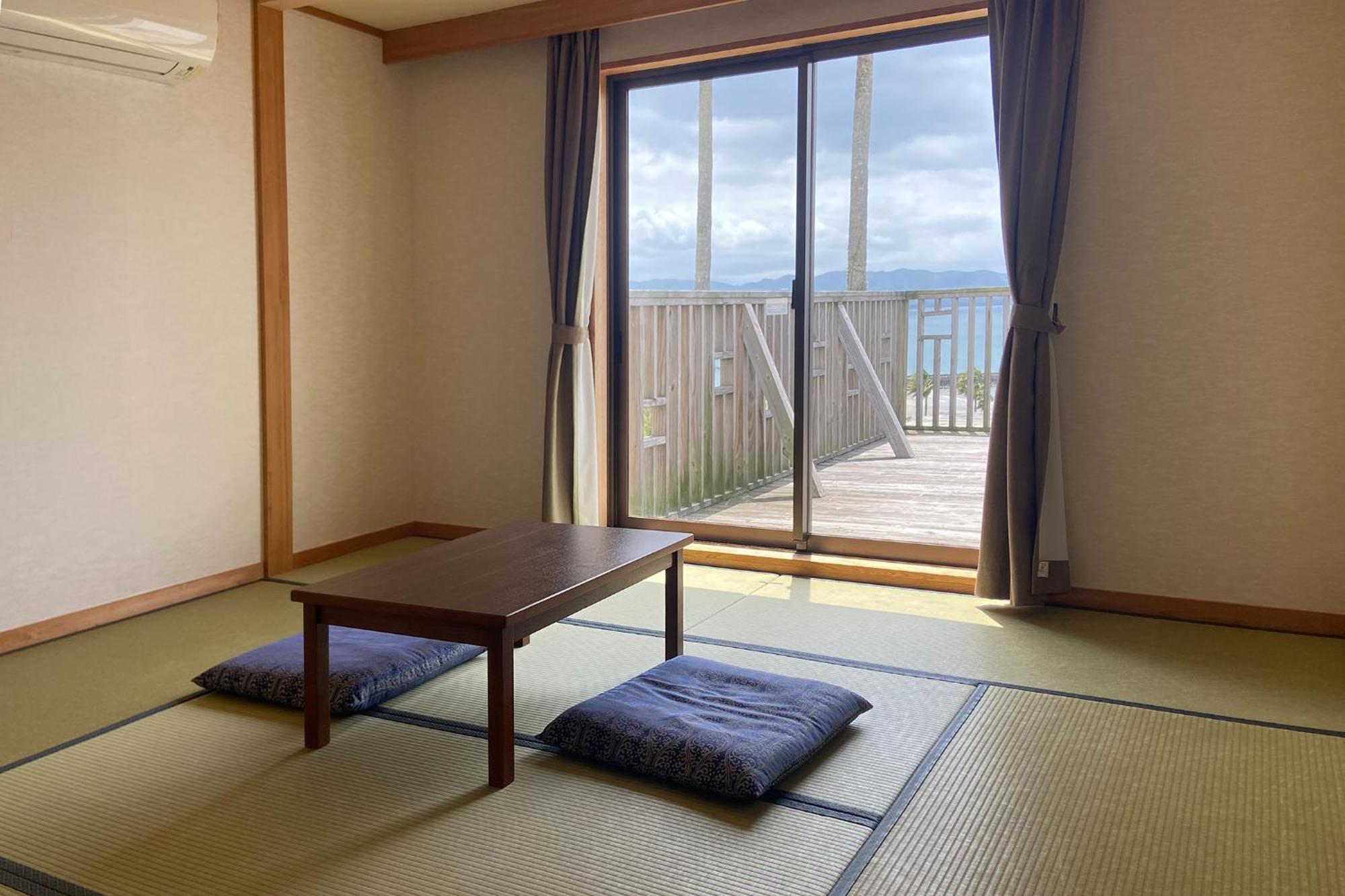 Ooedo Onsen Monogatari Hotel Ranpu Hirado Екстериор снимка